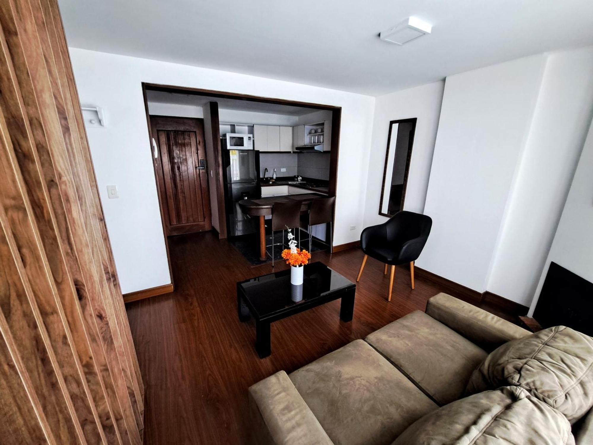 Acogedor Apartasuite Cerca Al Parque De La 93 Bogotá Eksteriør bilde